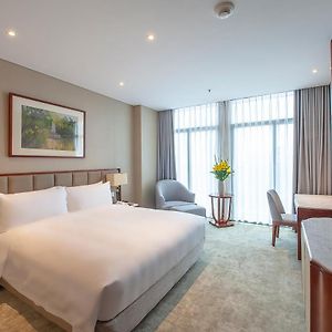 Premier King Room Non-Smoking